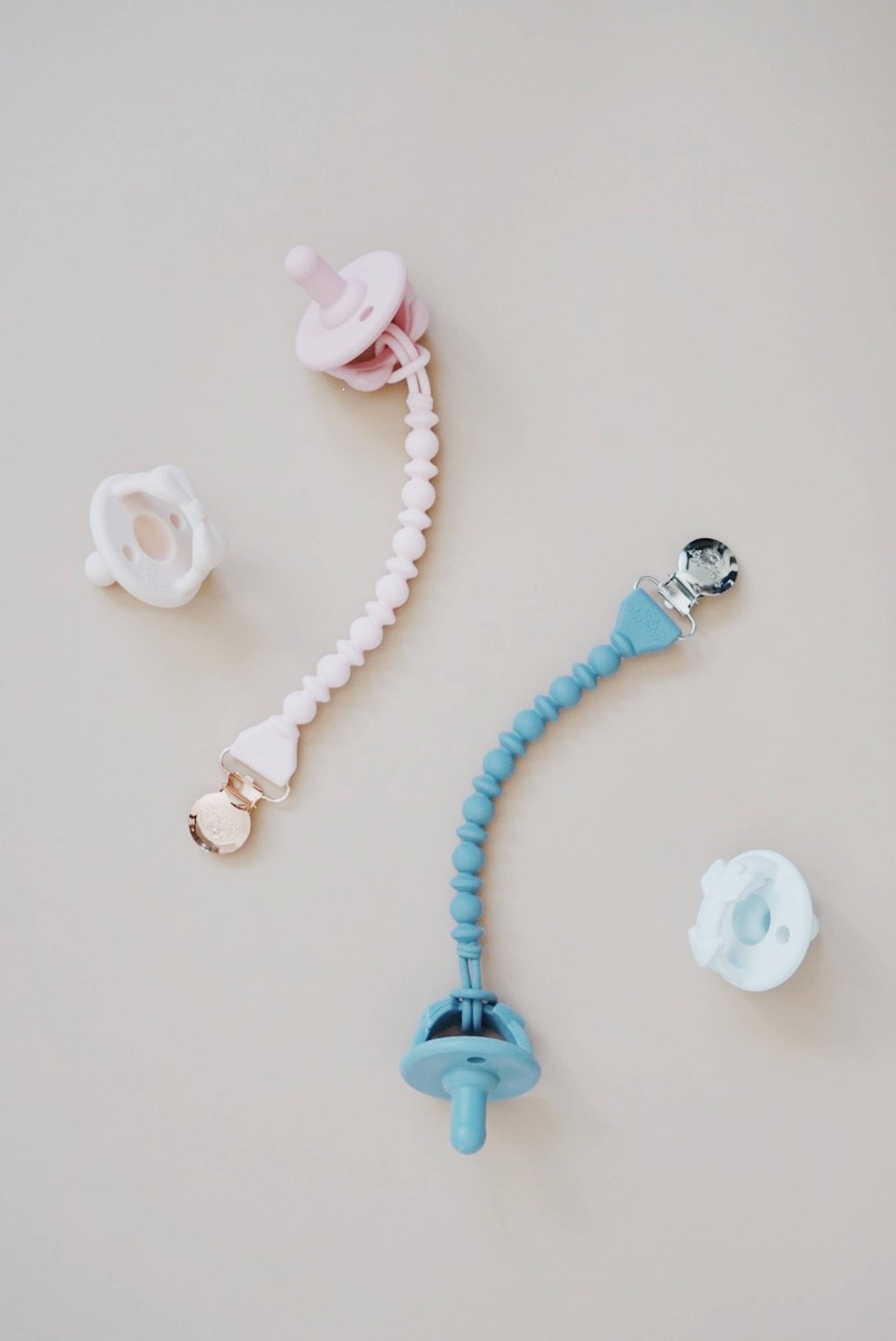 Sweetie Strap™ Silicone Pacifier Clip - Toast